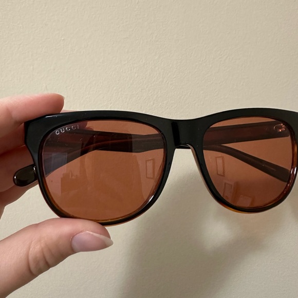 GUCCI sunglasses - Picture 4 of 7